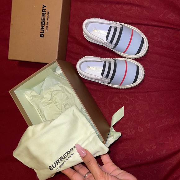 Burberry Other - Striped canvas Burberry Kids slip on sneakers